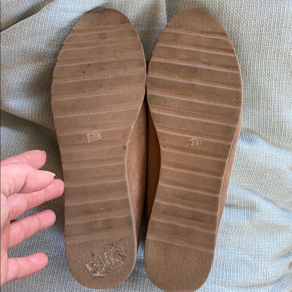 😍 Pazzle Bow Embellished Tan Flats 😍 - Picture 8 of 11